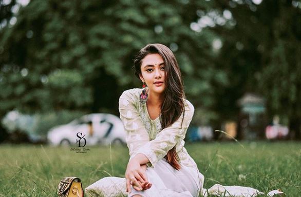 Megha Chowdhury Indian actress Wiki ,Bio, Profile, Unknown Facts and Family Details revealed